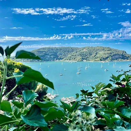 ゲストハウス Quiet Night 3*