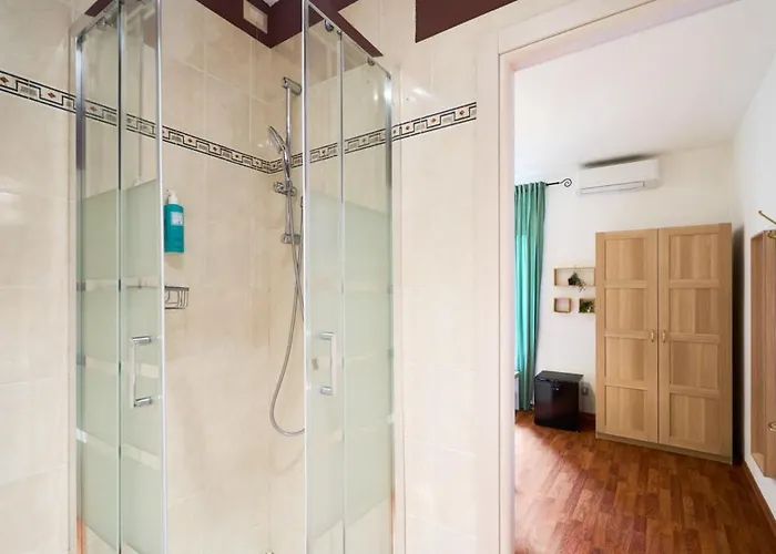 Hotiday Quiet Night 3*